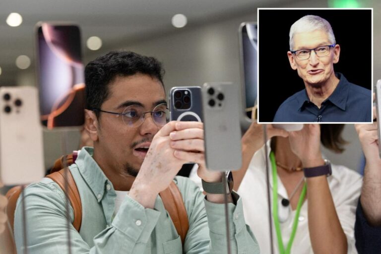 Apple shares fall after alarming data showing weak demand for the iPhone 16

